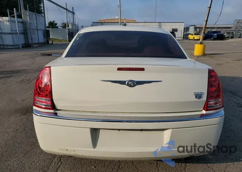 2008 Chrysler 300C из США, поврежденный, VIN 2C3KA63H38H120204